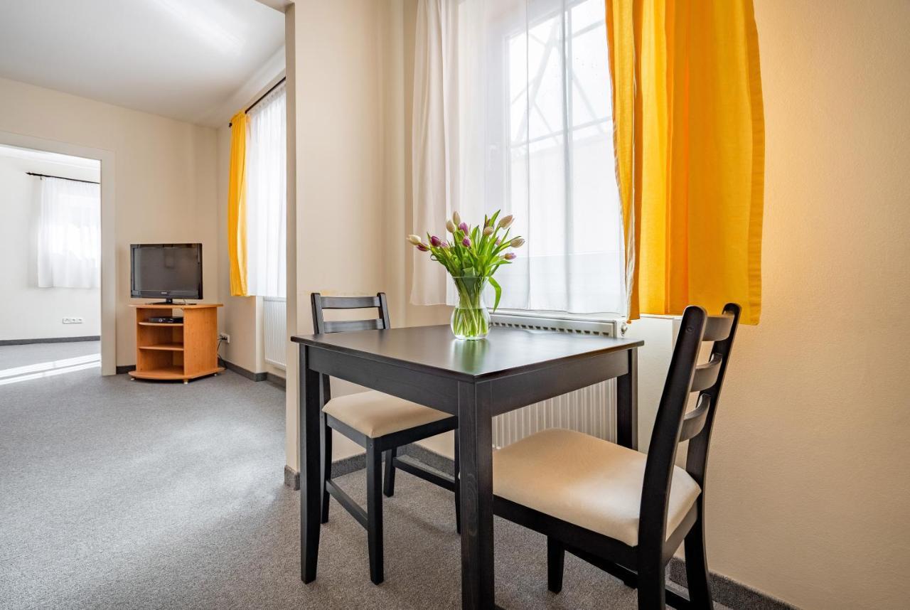 Mariánské Lázně Apartma La Provence מראה חיצוני תמונה
