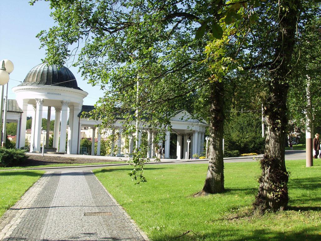 Mariánské Lázně Apartma La Provence מראה חיצוני תמונה