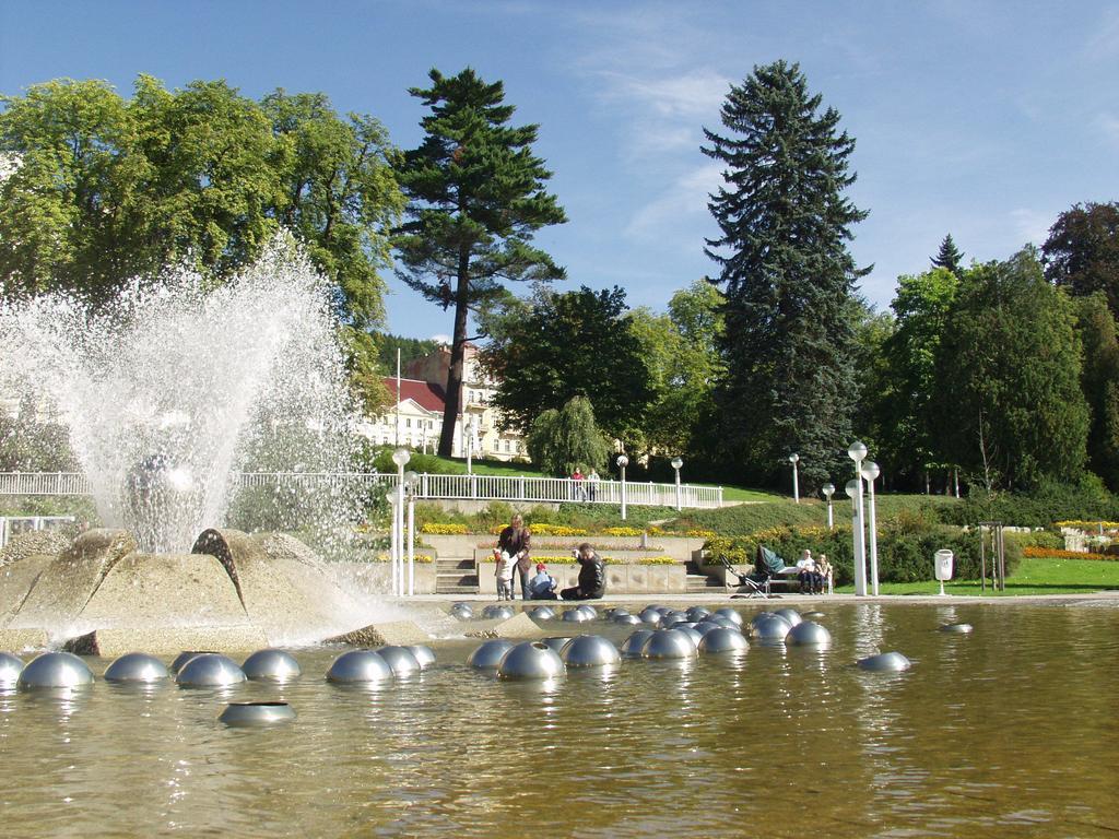 Mariánské Lázně Apartma La Provence מראה חיצוני תמונה