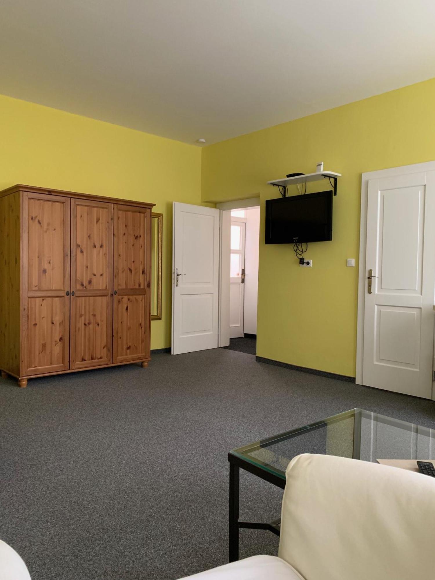 Mariánské Lázně Apartma La Provence מראה חיצוני תמונה