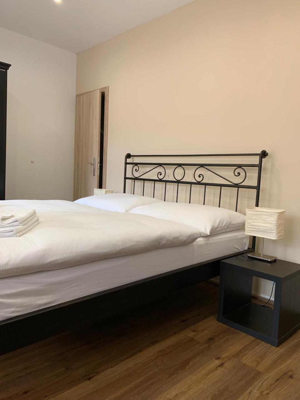 Mariánské Lázně Apartma La Provence מראה חיצוני תמונה